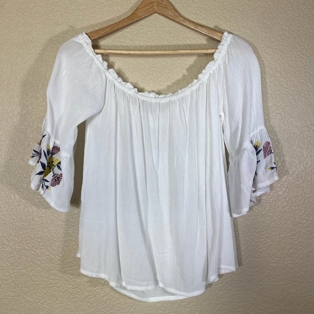 White linen off-the-shoulder shirt